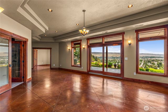 1680 Skyline Drive, Wenatchee, WA 98801