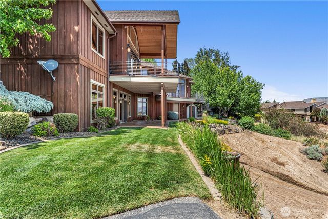 1680 Skyline Drive, Wenatchee, WA 98801