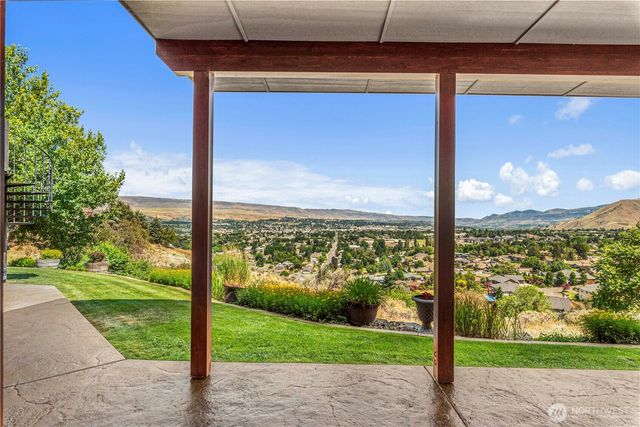 1680 Skyline Drive, Wenatchee, WA 98801