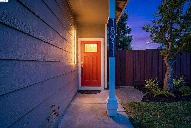 18911 Sydney Cir, Castro Valley, CA 94546