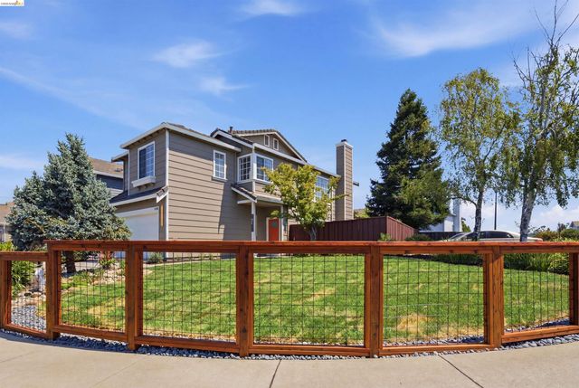 18911 Sydney Cir, Castro Valley, CA 94546