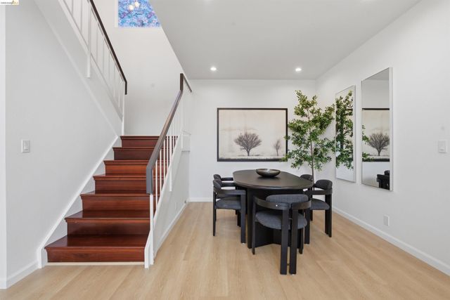 18911 Sydney Cir, Castro Valley, CA 94546