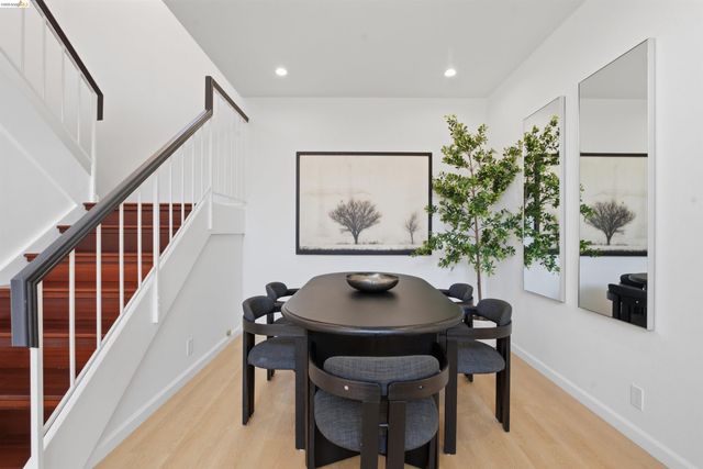18911 Sydney Cir, Castro Valley, CA 94546