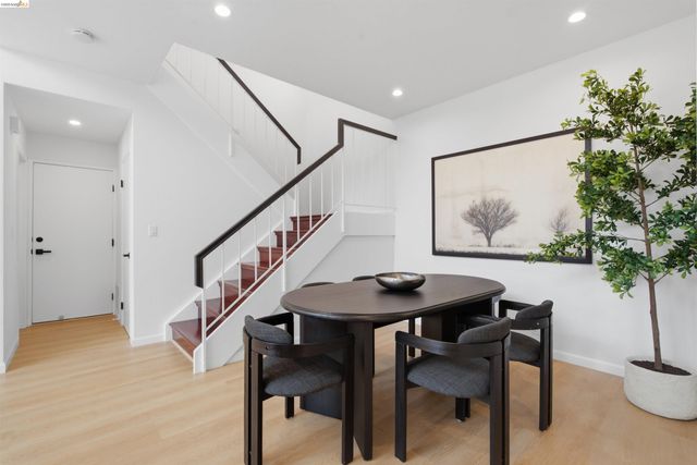18911 Sydney Cir, Castro Valley, CA 94546
