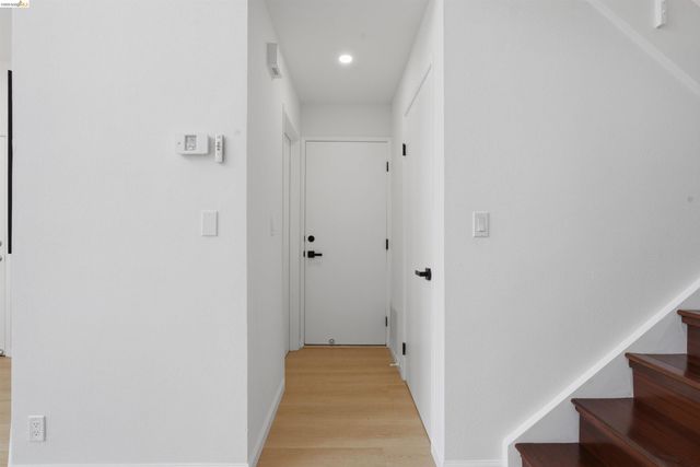 18911 Sydney Cir, Castro Valley, CA 94546