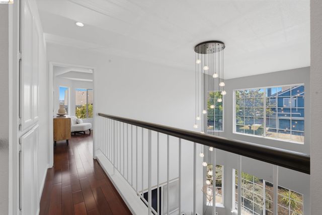 18911 Sydney Cir, Castro Valley, CA 94546