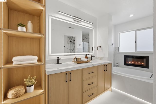 18911 Sydney Cir, Castro Valley, CA 94546