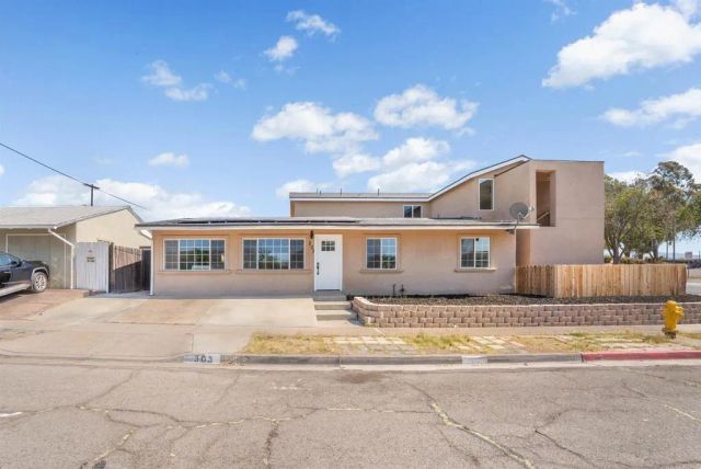 303 Sears Avenue, San Diego, CA 92114