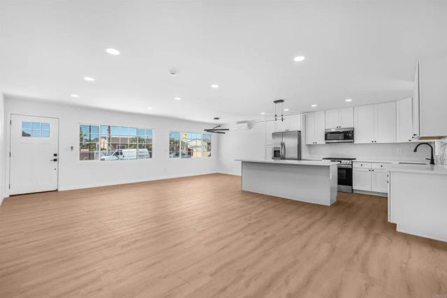 303 Sears Avenue, San Diego, CA 92114