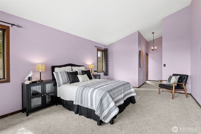 2121 Beverly Beach Drive NW, Olympia, WA 98502