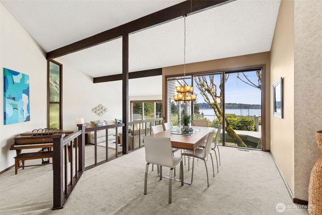 2121 Beverly Beach Drive NW, Olympia, WA 98502