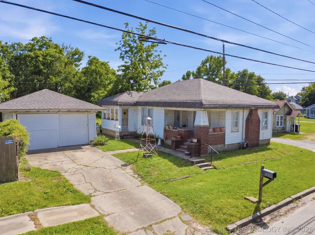 1910 Johnstone Avenue, Bartlesville, OK 74003