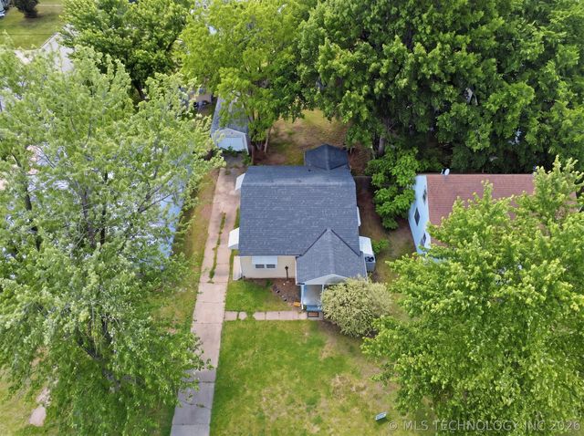 1910 Johnstone Avenue, Bartlesville, OK 74003