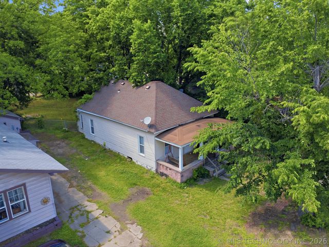 1910 Johnstone Avenue, Bartlesville, OK 74003