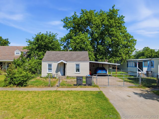 1910 Johnstone Avenue, Bartlesville, OK 74003