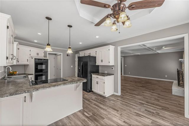 10365 W 159th Street, Overland Park, KS 66221
