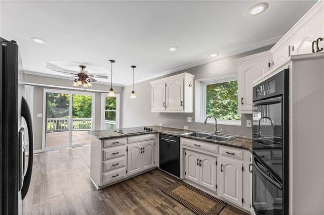 10365 W 159th Street, Overland Park, KS 66221