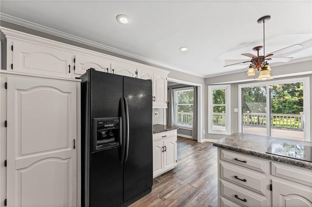 10365 W 159th Street, Overland Park, KS 66221
