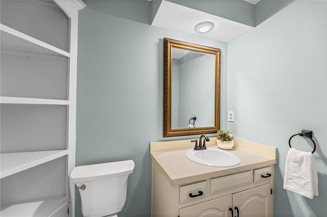 10365 W 159th Street, Overland Park, KS 66221