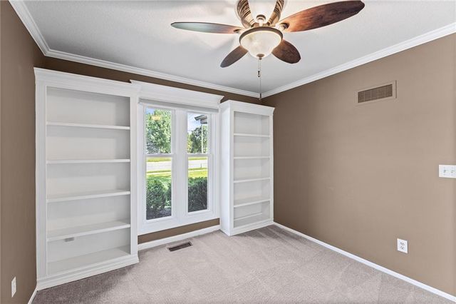 10365 W 159th Street, Overland Park, KS 66221