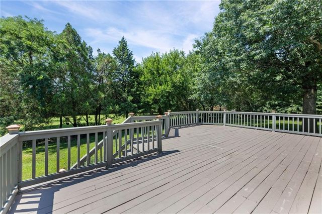 10365 W 159th Street, Overland Park, KS 66221