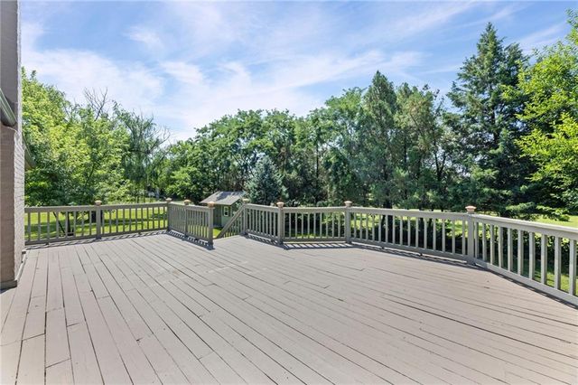 10365 W 159th Street, Overland Park, KS 66221