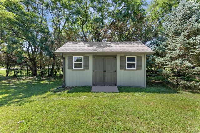 10365 W 159th Street, Overland Park, KS 66221