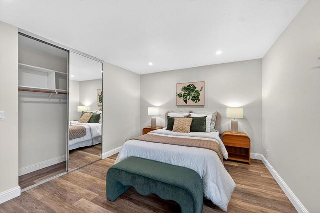 225 Red Oak Drive H, Sunnyvale, CA 94086