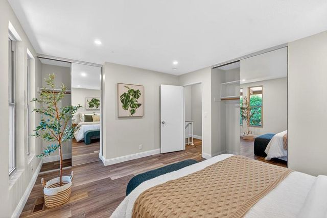 225 Red Oak Drive H, Sunnyvale, CA 94086