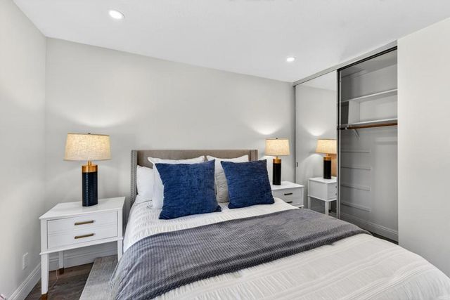 225 Red Oak Drive H, Sunnyvale, CA 94086