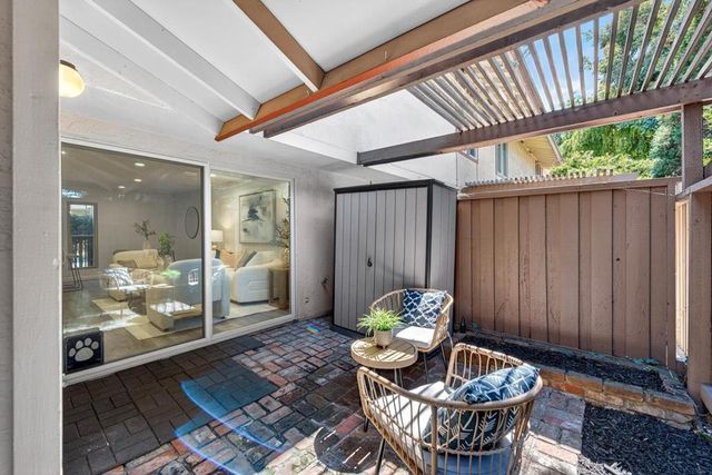 225 Red Oak Drive H, Sunnyvale, CA 94086