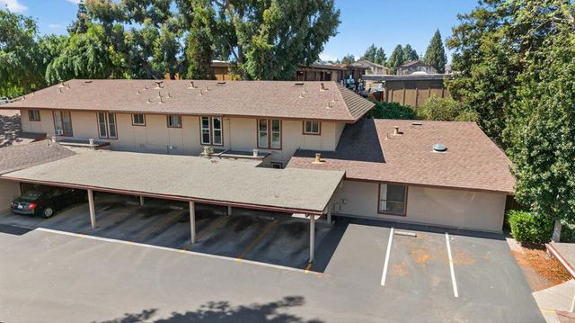 225 Red Oak Drive H, Sunnyvale, CA 94086