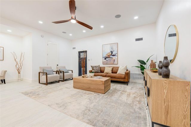 7517 Olympia Drive, Houston, TX 77063