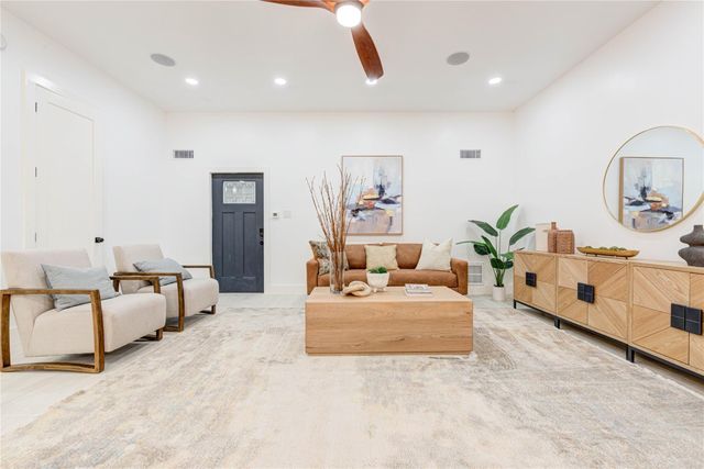 7517 Olympia Drive, Houston, TX 77063