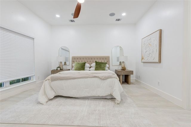 7517 Olympia Drive, Houston, TX 77063