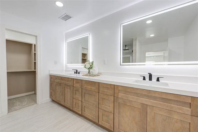 7517 Olympia Drive, Houston, TX 77063