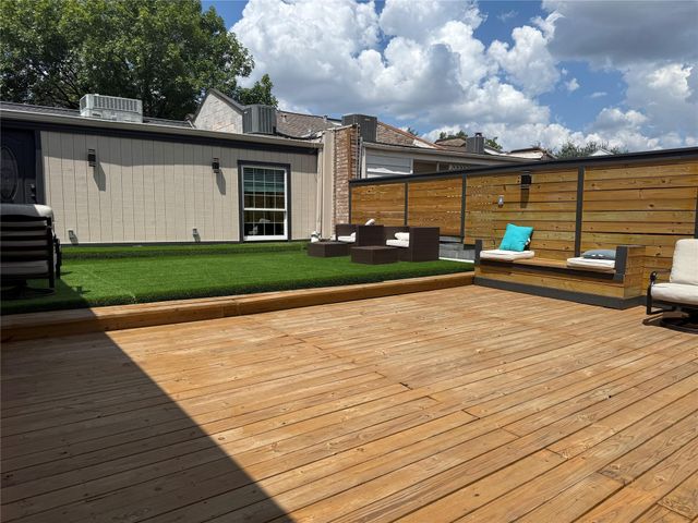 7517 Olympia Drive, Houston, TX 77063