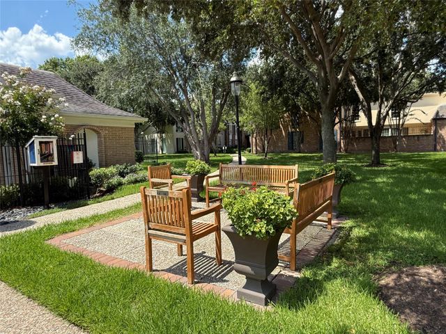 7517 Olympia Drive, Houston, TX 77063