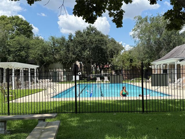 7517 Olympia Drive, Houston, TX 77063