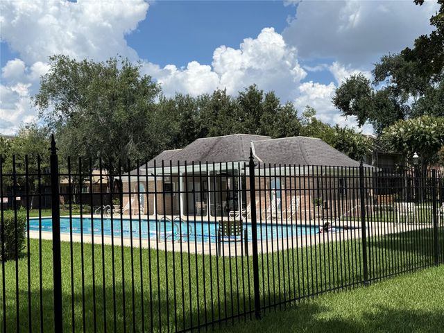 7517 Olympia Drive, Houston, TX 77063