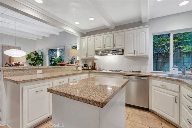 912 N Rowell, Manhattan Beach, CA 90266