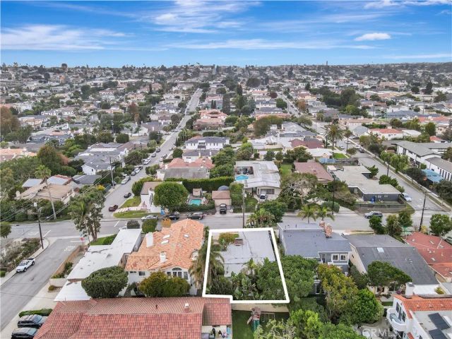 912 N Rowell, Manhattan Beach, CA 90266