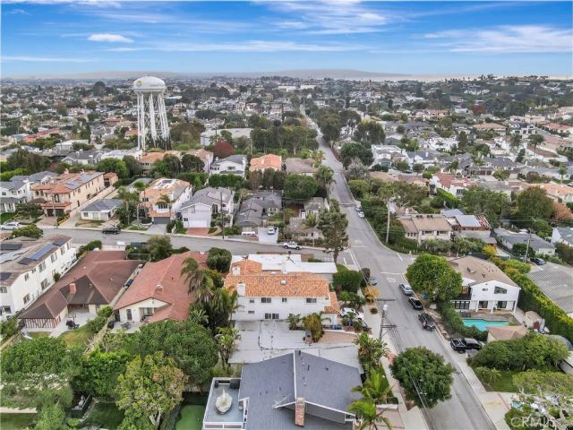 912 N Rowell, Manhattan Beach, CA 90266