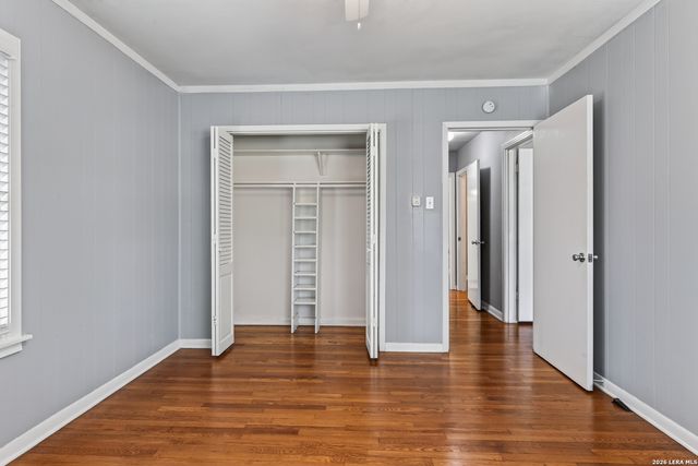 1322 W Malone, San Antonio, TX 78225