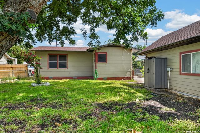 1322 W Malone, San Antonio, TX 78225