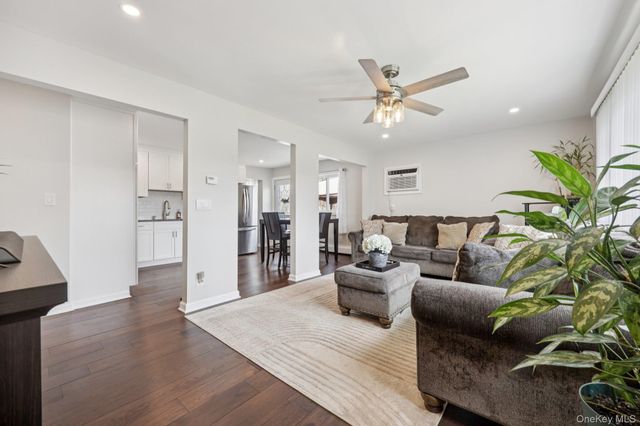 1326 4th Street, West Babylon, NY 11704