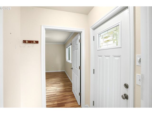 105 E 39TH Ave, Eugene, OR 97405
