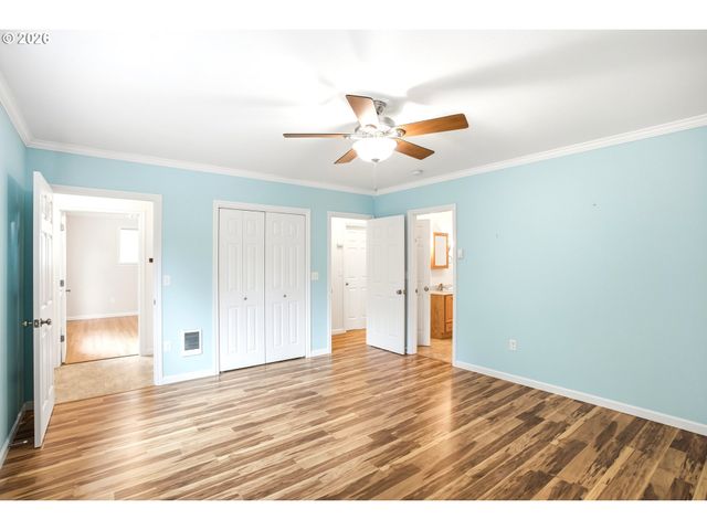 105 E 39TH Ave, Eugene, OR 97405