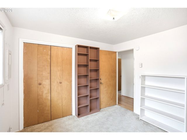 105 E 39TH Ave, Eugene, OR 97405