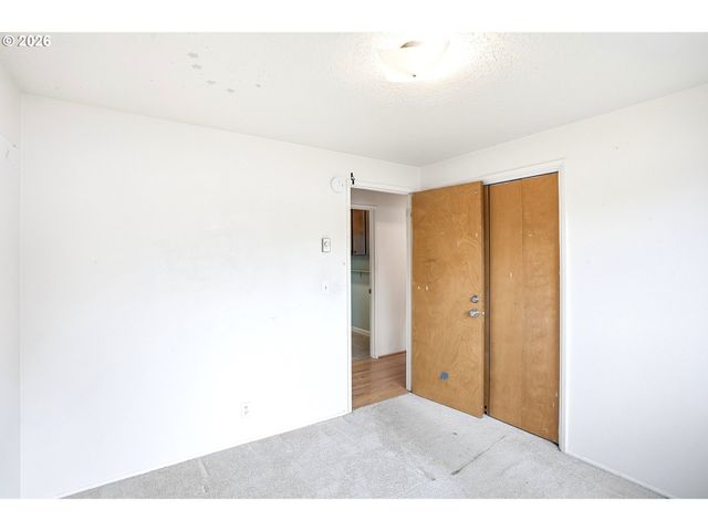 105 E 39TH Ave, Eugene, OR 97405